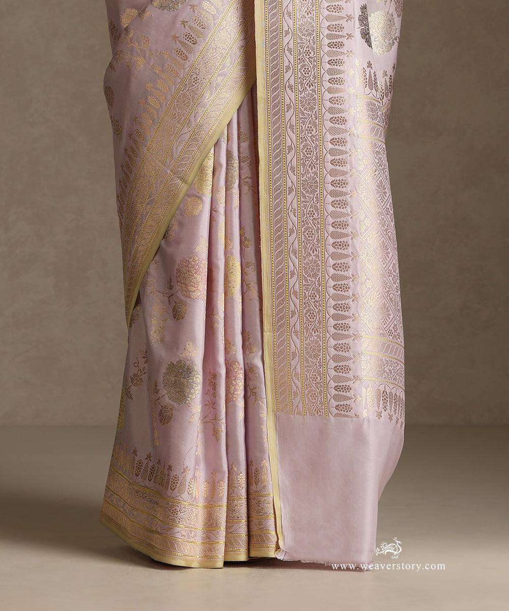 Handloom_Light_Mauve_Pure_Katan_Silk_Kadhwa_Banarasi_Saree_With_Sona_Rupa_Jaal_With_Meenakari_And_Lemon_Selvedge_WeaverStory_04