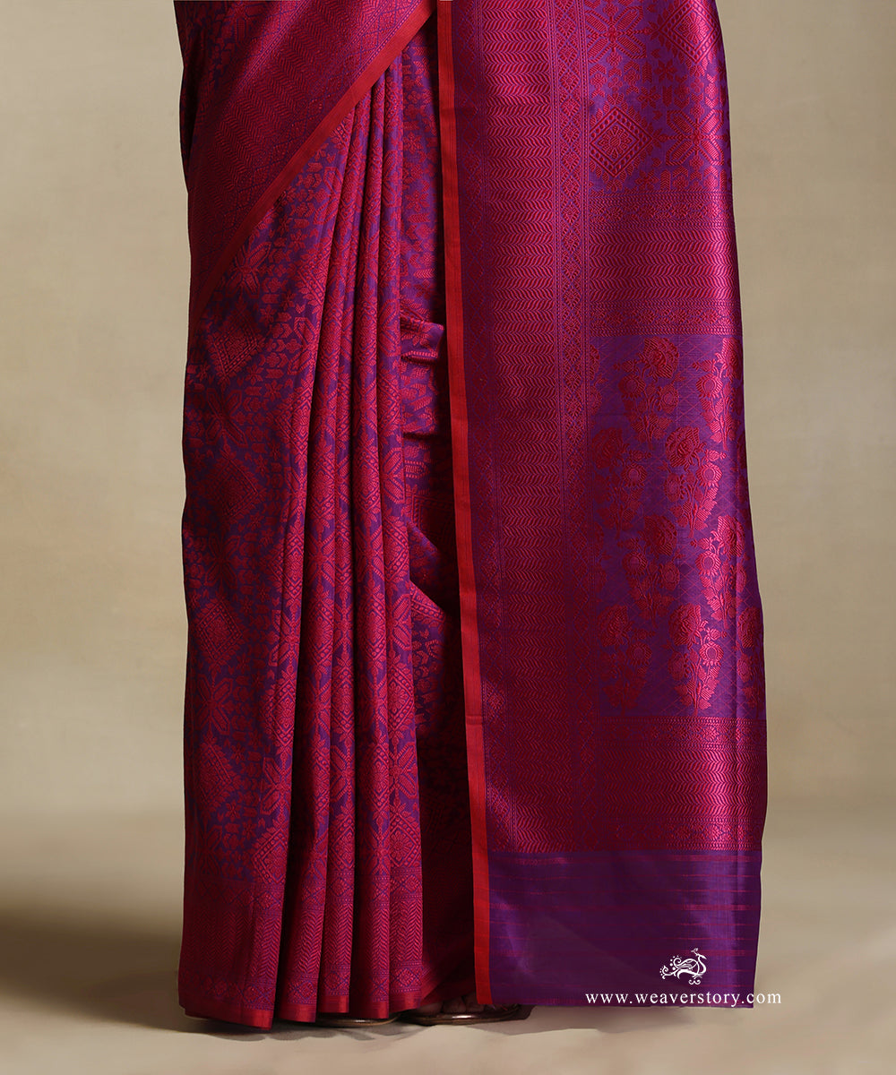 Handloom_Purple_Pure_Katan_Silk_Tanchoi_Banarasi_Saree_With_Magenta_Rangoli_Jaal_And_Red_Selvedge_WeaverStory_04