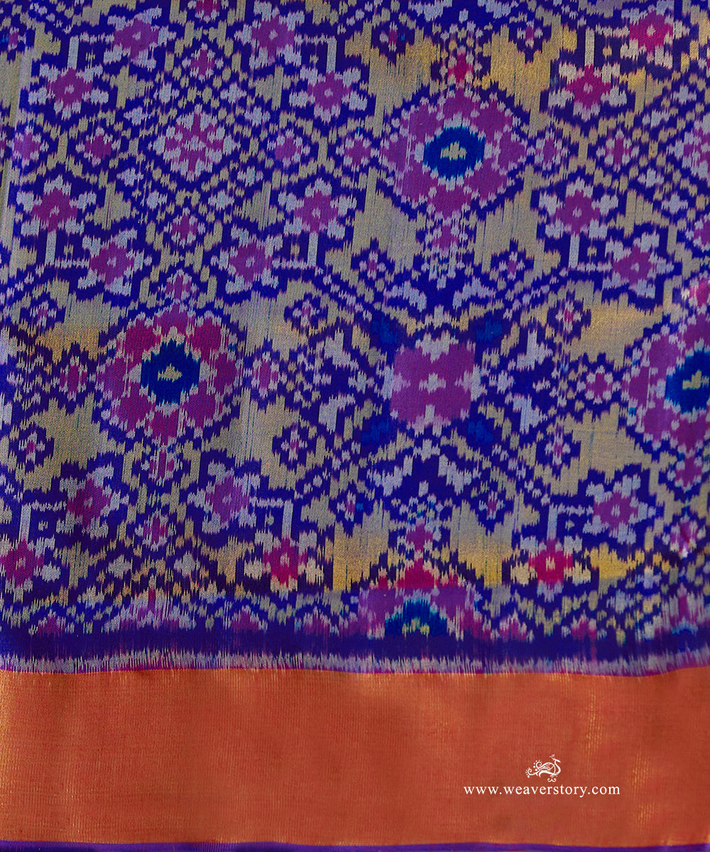 Blue_Handloom_Pure_Mulberry_Silk_Ikat_Patola_Saree_With_Plum_Pallu_And_Gold_Zari_Border_WeaverStory_05