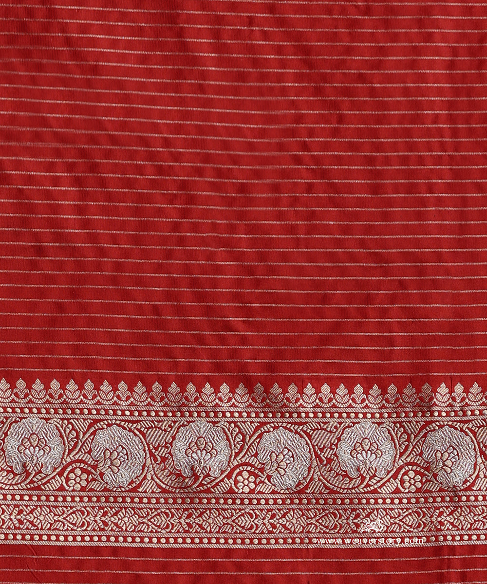 Handloom_Red_Pure_Katan_Silk_Cutwork_Banarasi_Saree_With_Gold_Silver_Floral_Bel_WeaverStory_05