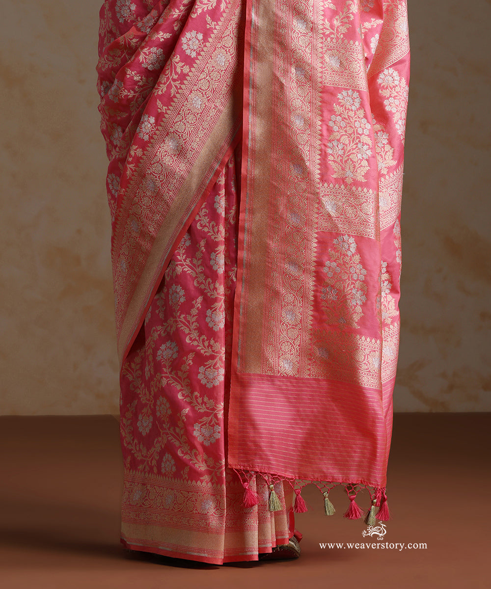 Handloom_Neon_Pink_Pure_Katan_Silk_Cutwork_Banarasi_Saree_With_Gold_Silver_Floral_Jaal_WeaverStory_04