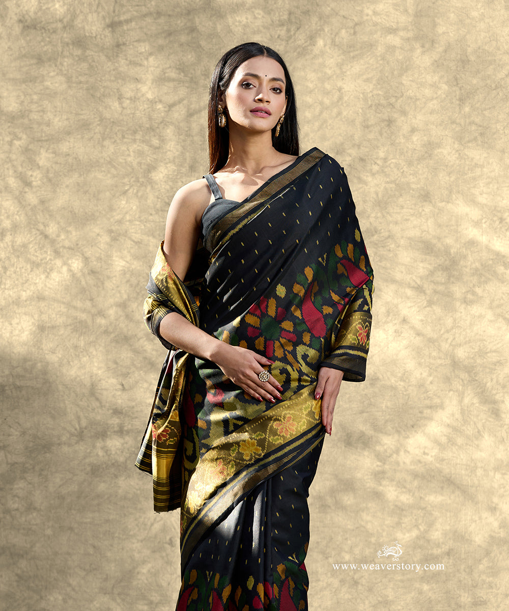 Black_Handloom_Pure_Pure_Mulberry_Silk_Ikat_Patola_Saree_With_Tissue_Border_And_Ambi_Motifs_WeaverStory_02