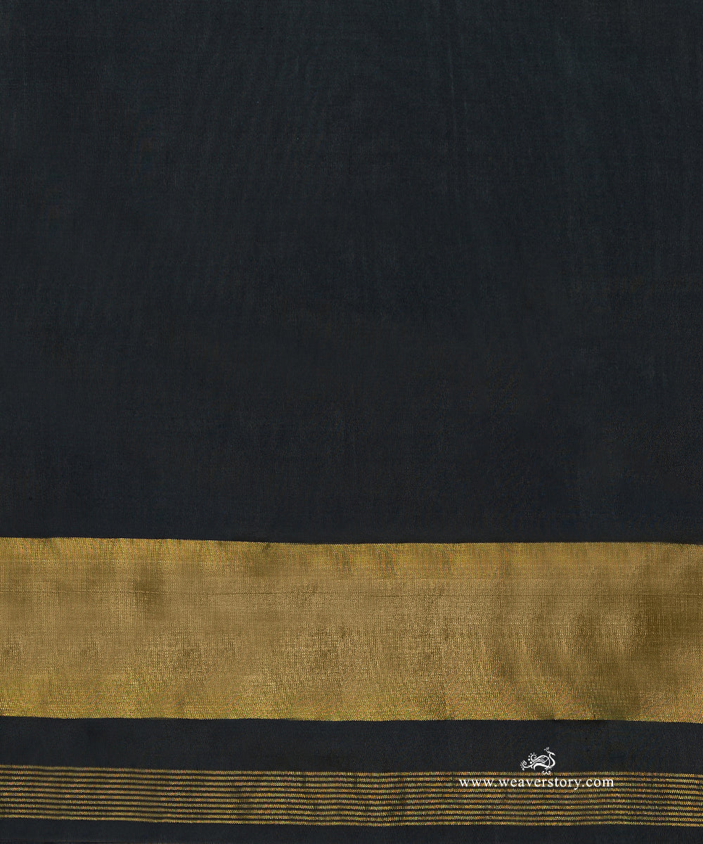 Black_Handloom_Pure_Pure_Mulberry_Silk_Ikat_Patola_Saree_With_Tissue_Border_And_Ambi_Motifs_WeaverStory_05