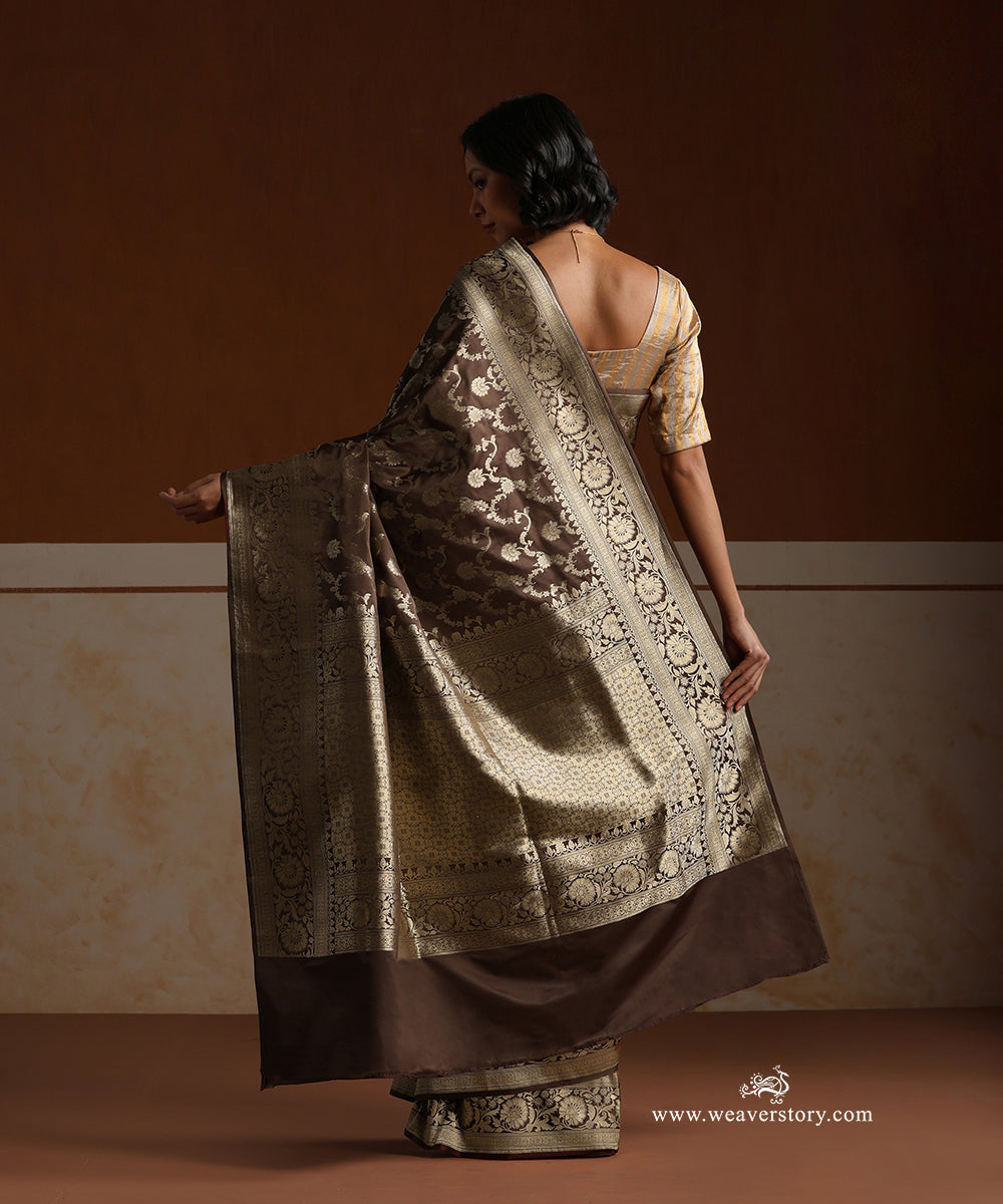 Brown_Handloom_Pure_Satin_Silk_Banarasi_Saree_With_All_Over_Cutwork_Floral_Jaal_WeaverStory_03