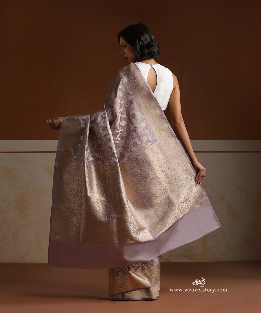 Lavender_Handloom_Pure_Satin_Silk_Banarasi_Saree_With_All_Over_Cutwork_Floral_Jaal_WeaverStory_04