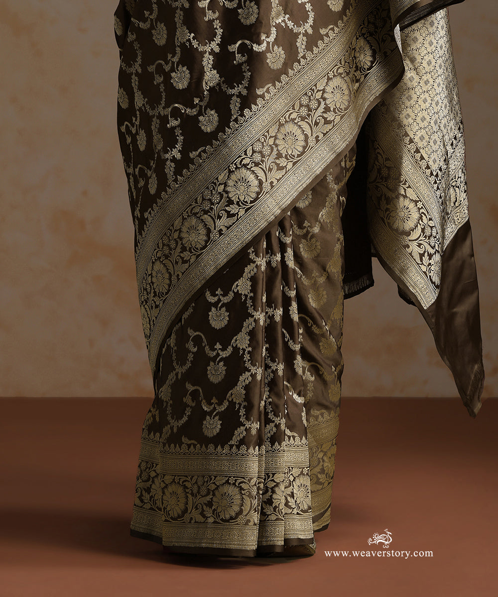 Olive_Handloom_Pure_Satin_Silk_Banarasi_Saree_With_All_Over_Cutwork_Floral_Jaal_WeaverStory_04
