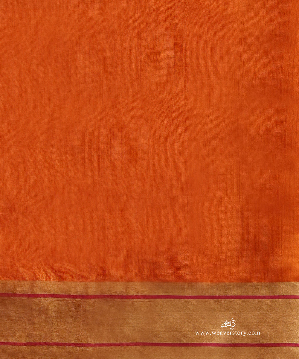 Handloom_Orange_Pure_Silk_Chanderi_Saree_With_Pink_Meena_Flower_Motifs_And_Gold_Zari_Border_With_Pink_Line_WeaverStory_05