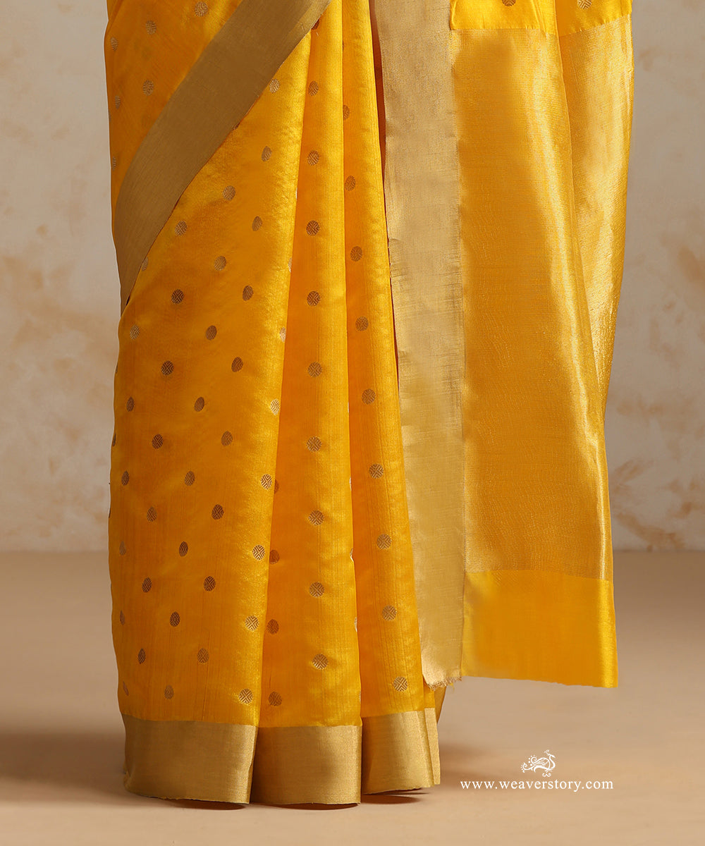 Handloom_Yellow_Pure_Silk_Chanderi_Saree_With_Gold_Polka_Dots_WeaverStory_04