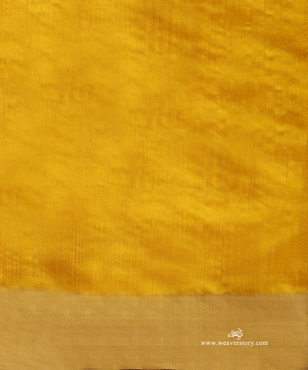 Handloom_Yellow_Pure_Silk_Chanderi_Saree_With_Gold_Polka_Dots_WeaverStory_05