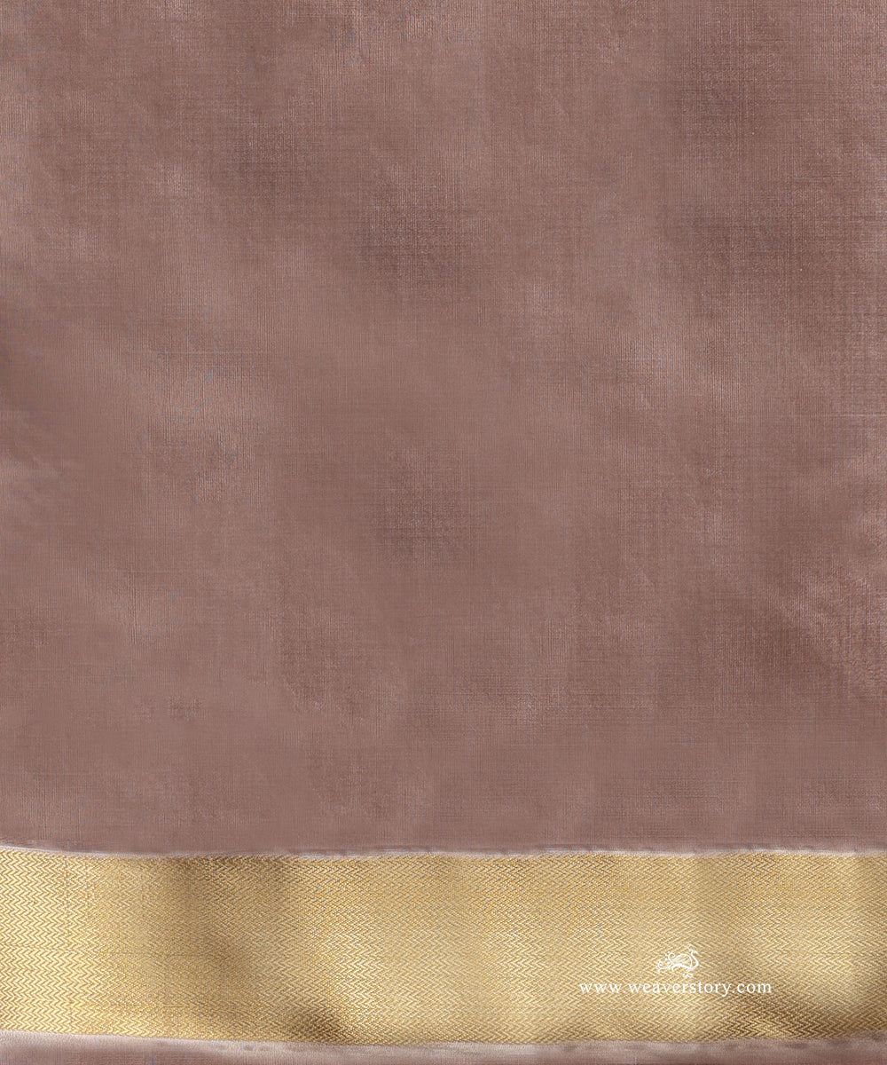 Light_Mauve_Handloom_Pure_Silk_Chanderi_Saree_With_Gold_Zari_Flowers_Boota_And_Gold_Saffron_Border_WeaverStory_05