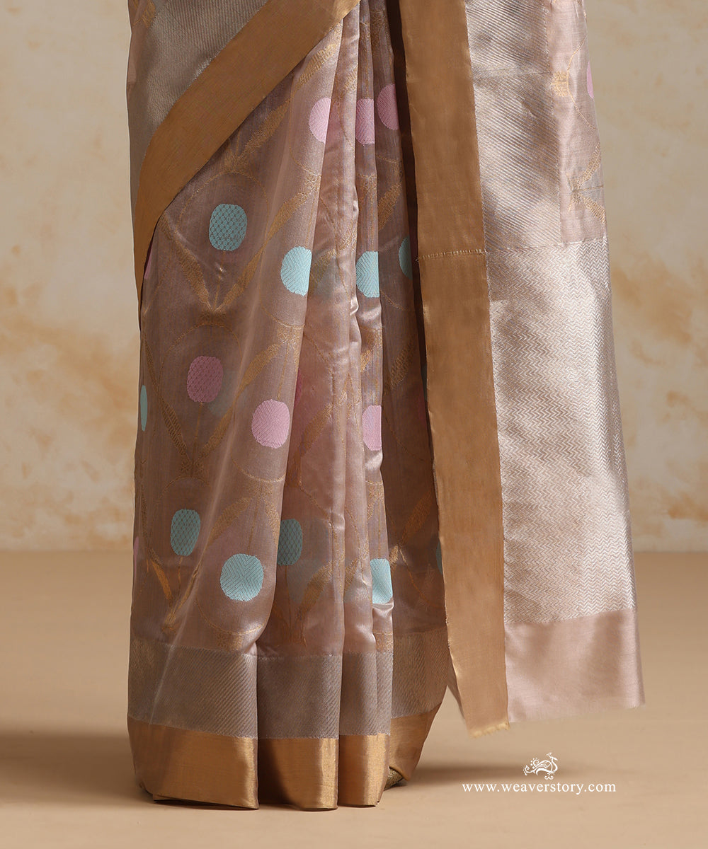 Soft_Pink_Handloom_Pure_Silk_Chanderi_Saree_With_Gold_Zari_Allover_Meenakari_Jaal_WeaverStory_04