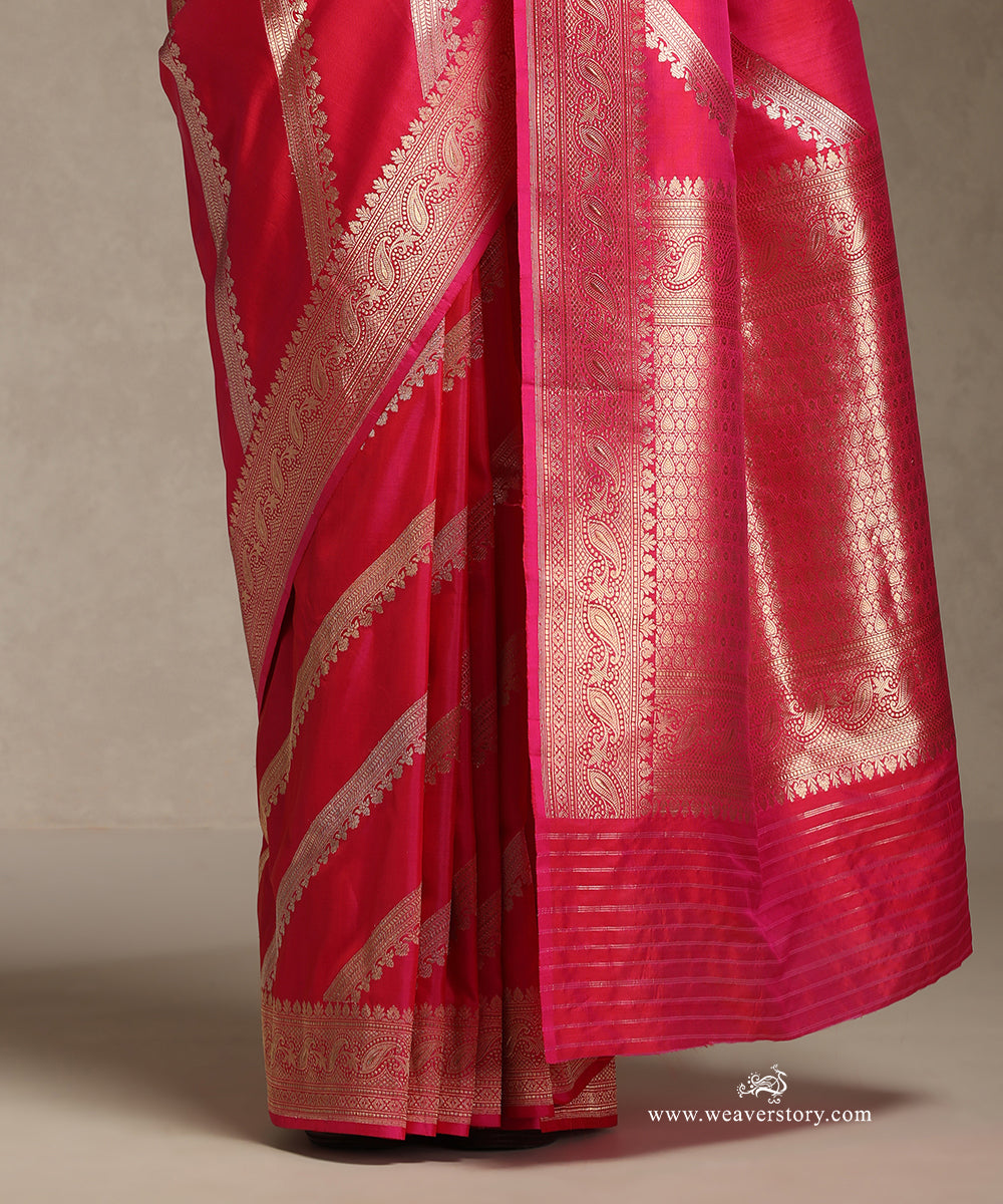 Hot_Pink_Handloom_Pure_Katan_Silk_Saree_With_Kadhwa_Diagonol_Bel_WeaverStory_04
