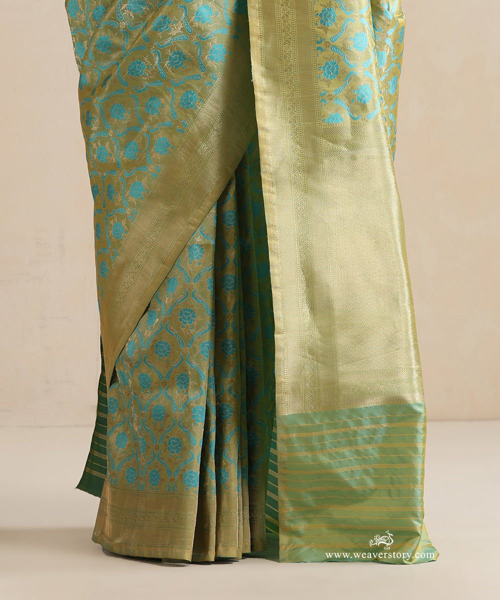 Handloom_Parrot_Green_Pure_Satin_Silk_Tanchoi_Banarasi_Saree_With_Turquoise_Meena_Shikargah_Motifs_WeaverStory_04