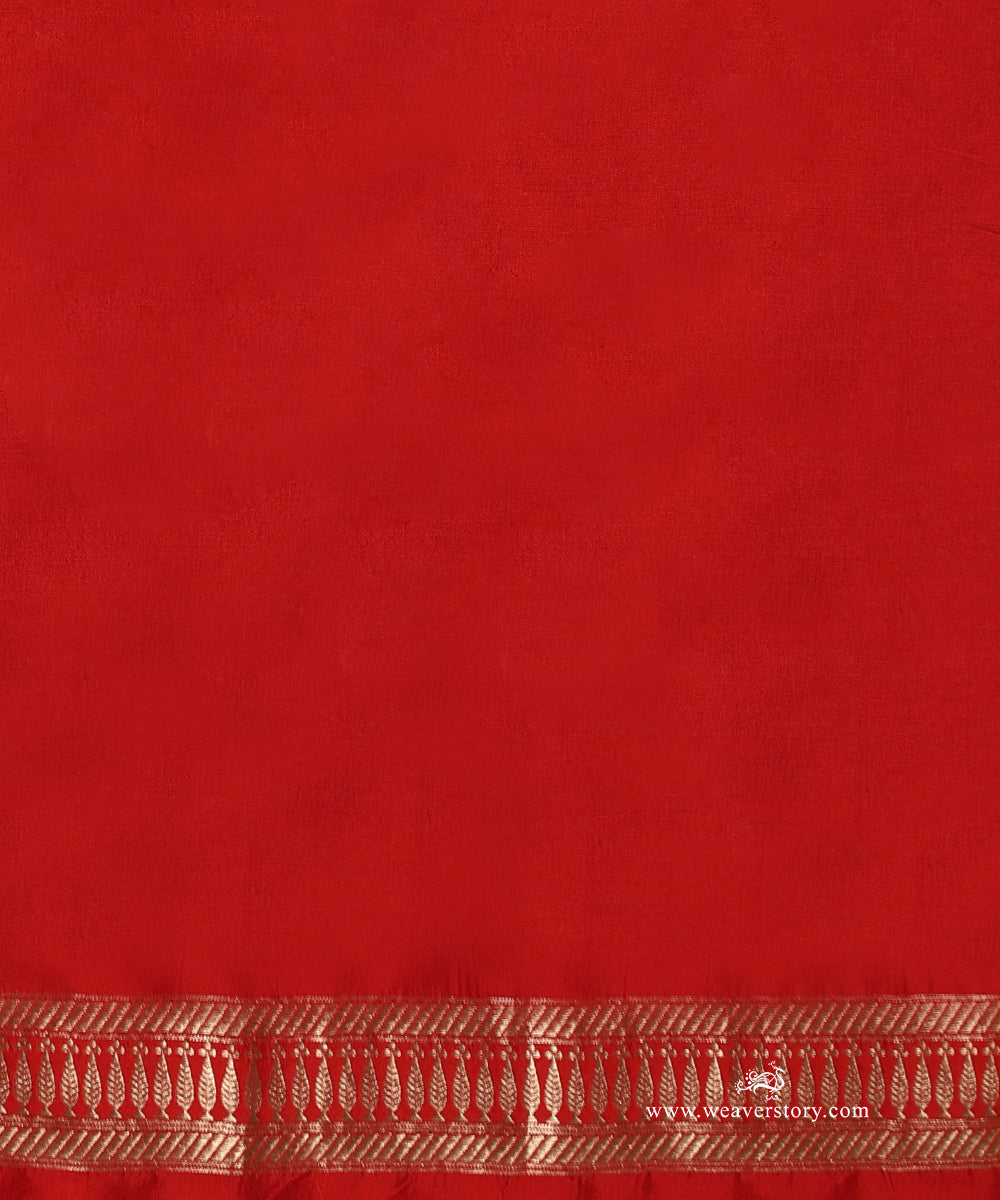 Red_Handloom_Pure_Katan_Silk_Banarasi_Kimkhab_Saree_With_Hand_Emboridery_WeaverStory_05