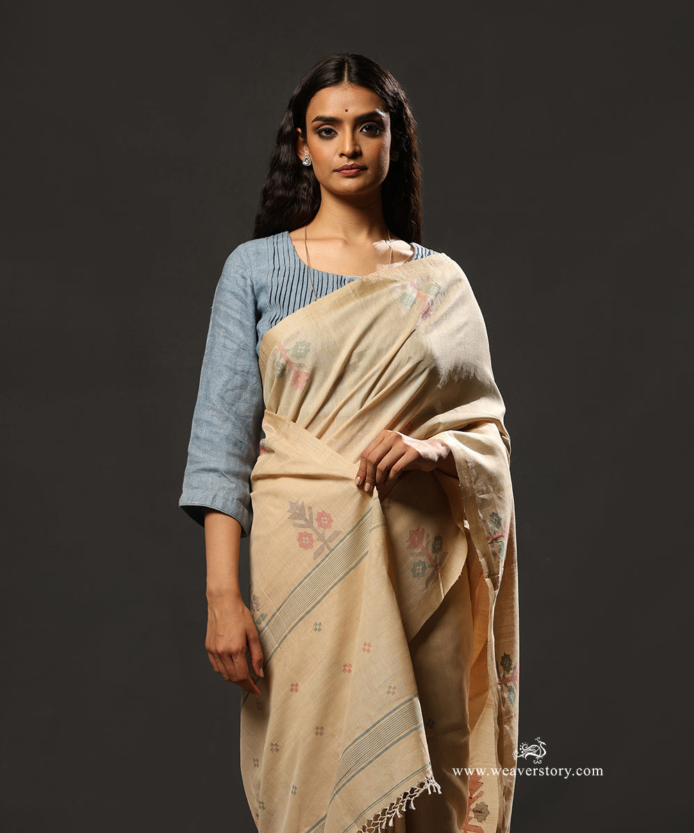 Pale_Sand_Handloom_Pure_Tussar_Dhakai_Jamdani_Saree_With_Flower_Border_WeaverStory_02