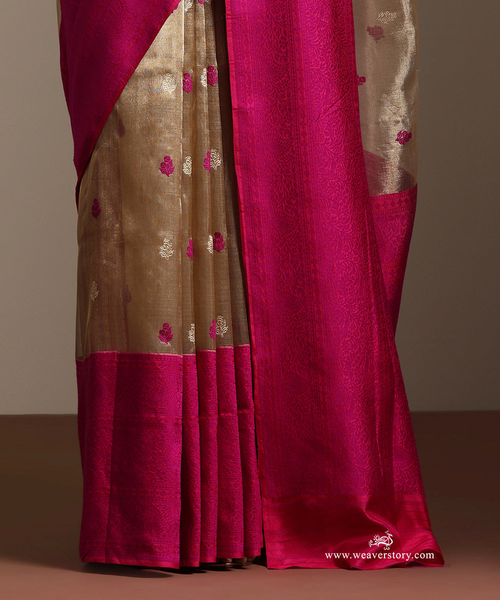 Gold_Handloom_Pure_Kora_Tissue_Silk_Banarasi_Boota_Saree_With_Resham_Silk_Border_WeaverStory_04