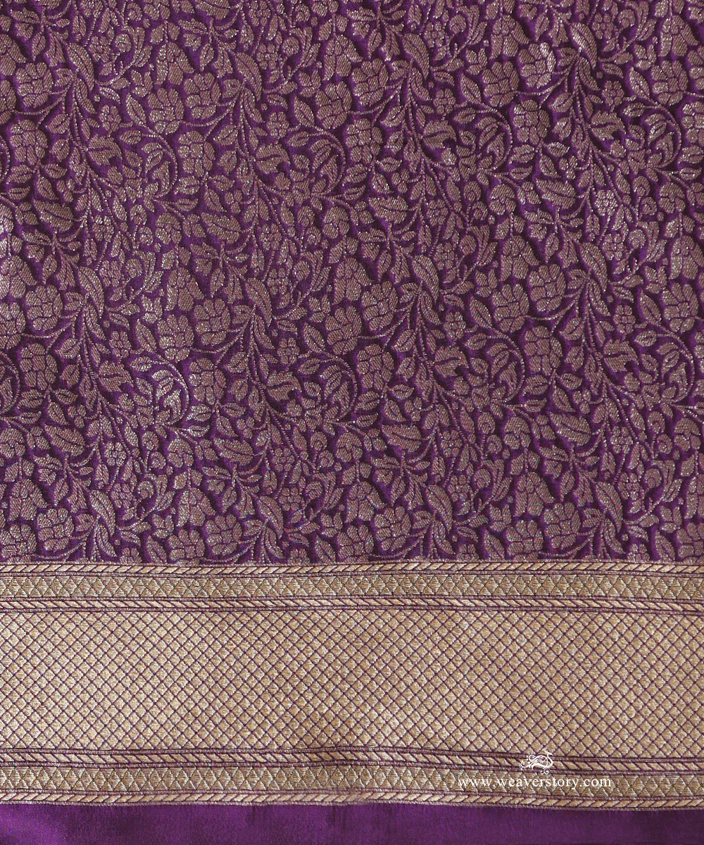 Purple_And_Hena_Green_Handloom_Pure_Katan_Silk_Kimkhab_Banarasi_Saree_With_Allover_Meenakari_Guldasta_Motifs_._WeaverStory_05