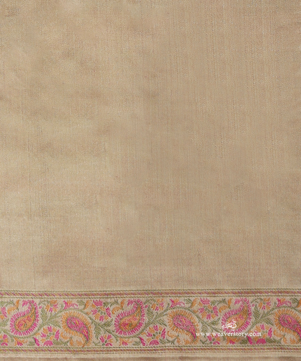 Heena_Green_And_Pink_Handloom_Pure_Katan_Silk_Tanchoi_Jamawar_Saree_With_Allover_Paisley_Broder_Pallu_WeaverStory_05