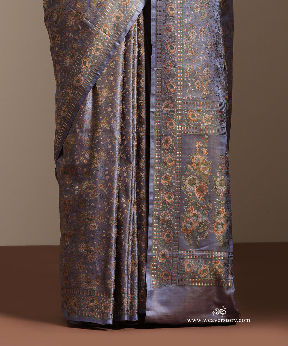 Slate_Grey_Handloom_Pure_Katan_Silk_Tanchoi_Jamawar_Saree_With_Allover_Samll_Flower_Jall_And_Rose_Bunch_On_Palla_WeaverStory_04