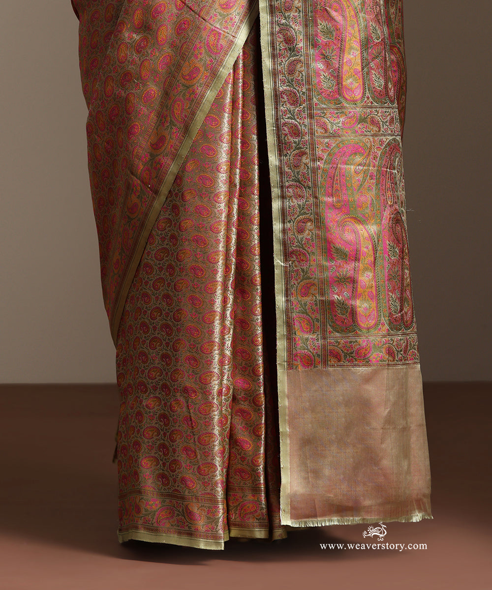 Baige_And_Pastel_Green_Handloom_Pure_Katan_Silk_Tanchoi_Jamawar_Saree_With_Meenakri_Small_Paisley_WeaverStory_04