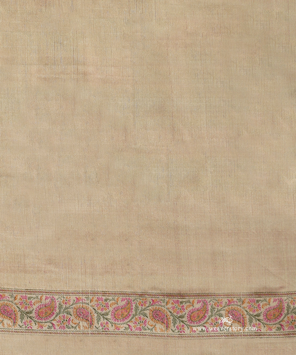 Baige_And_Pastel_Green_Handloom_Pure_Katan_Silk_Tanchoi_Jamawar_Saree_With_Meenakri_Small_Paisley_WeaverStory_05