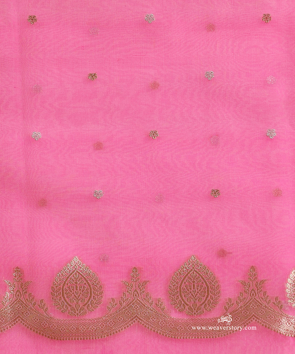 Peach_And_Soft_Pink_Handloom_Pure_Kora_Silk_Banarasi_With_Out_Border_Saree_With_Kadhwa_Flower_Boota_WeaverStory_05
