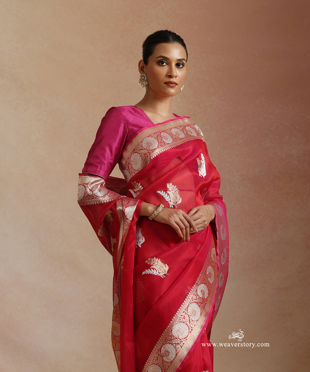 Rani_Pink_Pure_Kora_Silk_Banarasi_Saree_With_Kadhwa_Leaf_Boota_With_Gold_And_Silver_Flowers_Bel_WeaverStory_01