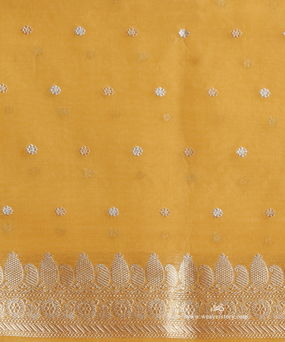 Mustard_Pure_Kora_Silk_Banarasi_Saree_With_Kadhwa_Sona_Rupa_Booti_WeaverStory_05
