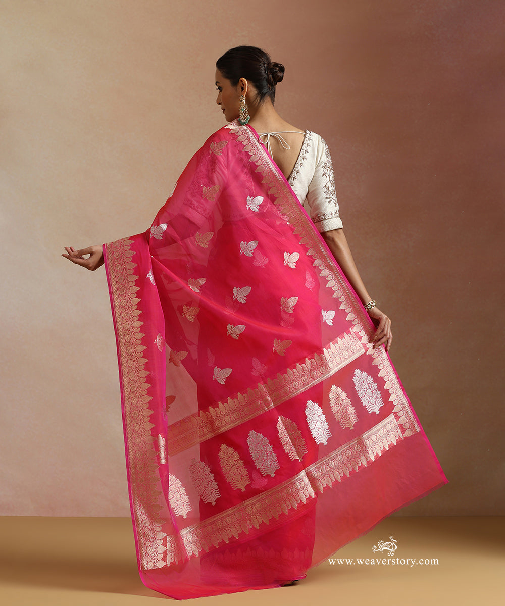 Hot_Pink_Pure_Kora_Silk_Banarasi_Saree_With_Kadhwa_Leaf_Boota_And_Guldasta_Motif_On_Pallu_WeaverStory_03