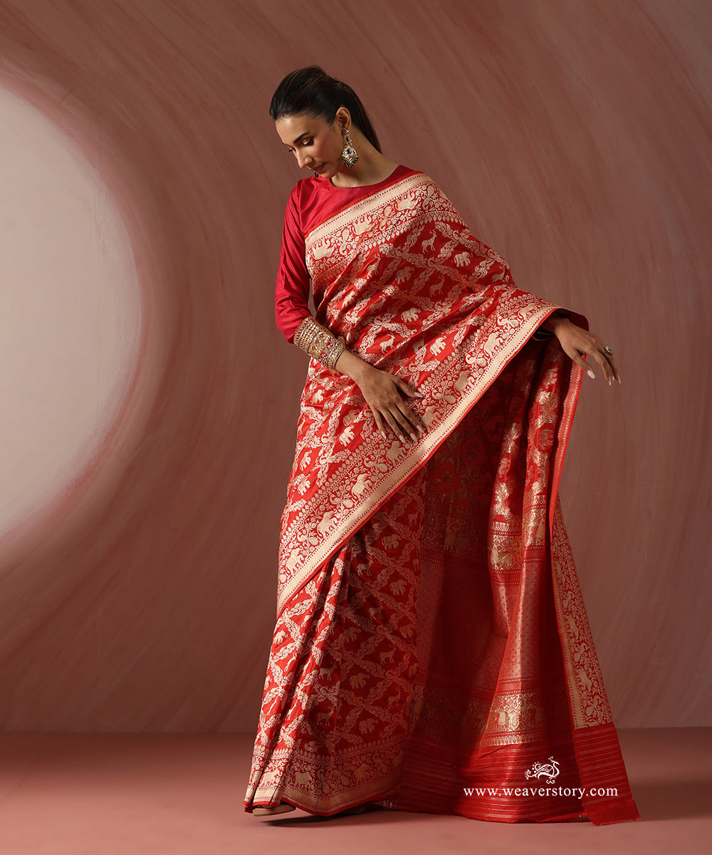 Red_Handloom_Pure_Katan_Silk_Kadhwa_Shikargah_Jaal_Saree_WeaverStory_01