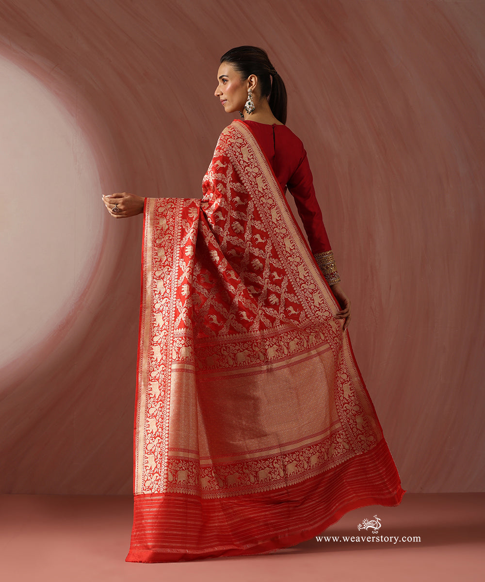Red_Handloom_Pure_Katan_Silk_Kadhwa_Shikargah_Jaal_Saree_WeaverStory_03