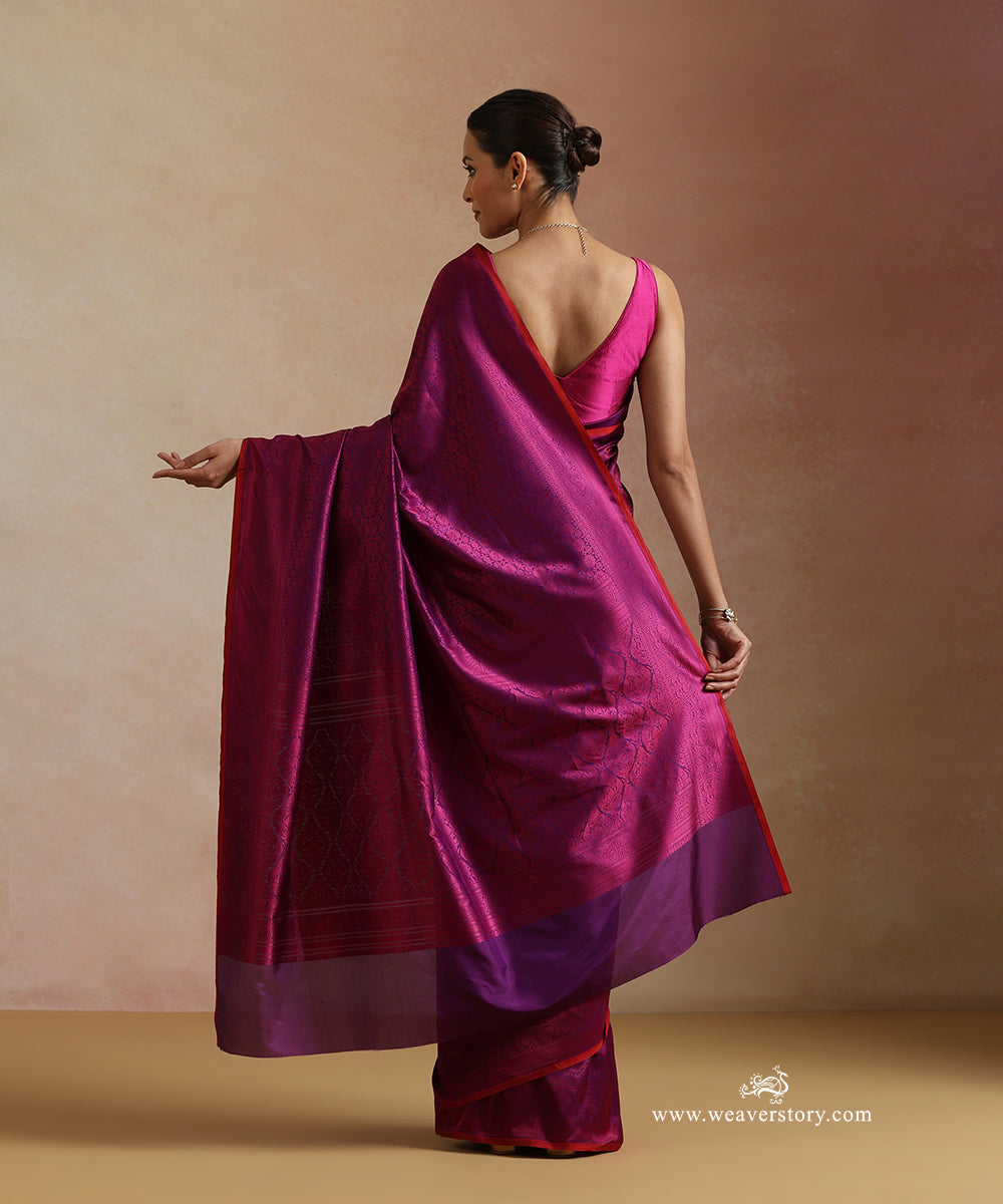 Blue_And_Purple_Handloom_Pure_Katan_Silk_Resham_Tanchoi_Banrasi_Saree_With_Small_Floral_And_Red_Selvedge_WeaverStory_03