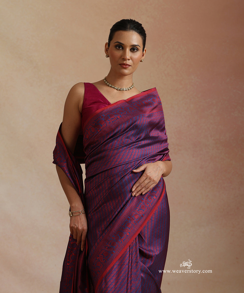 Blue_And_Red_Handloom_Pure_Katan_Silk_Resham_Tanchoi_Banrasi_Saree_With_Small_Leaf_Bel_And_Red_Selvedge_WeaverStory_01