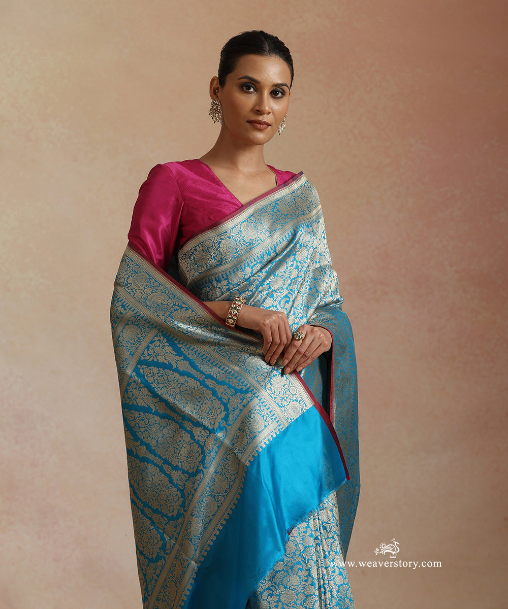 Firozi_Handloom_Pure_Katan_Silk_Kimkhab_Banrasi_Saree_With_Flower_Jall_WeaverStory_01