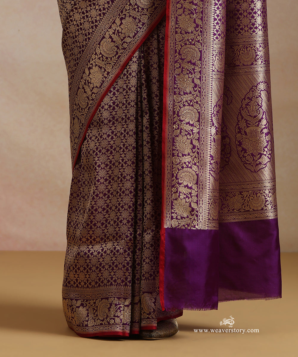 Purple_Handloom_Pure_Katan_Silk_Kimkhab_Banrasi_Saree_With_Samll_Flower_WeaverStory_04
