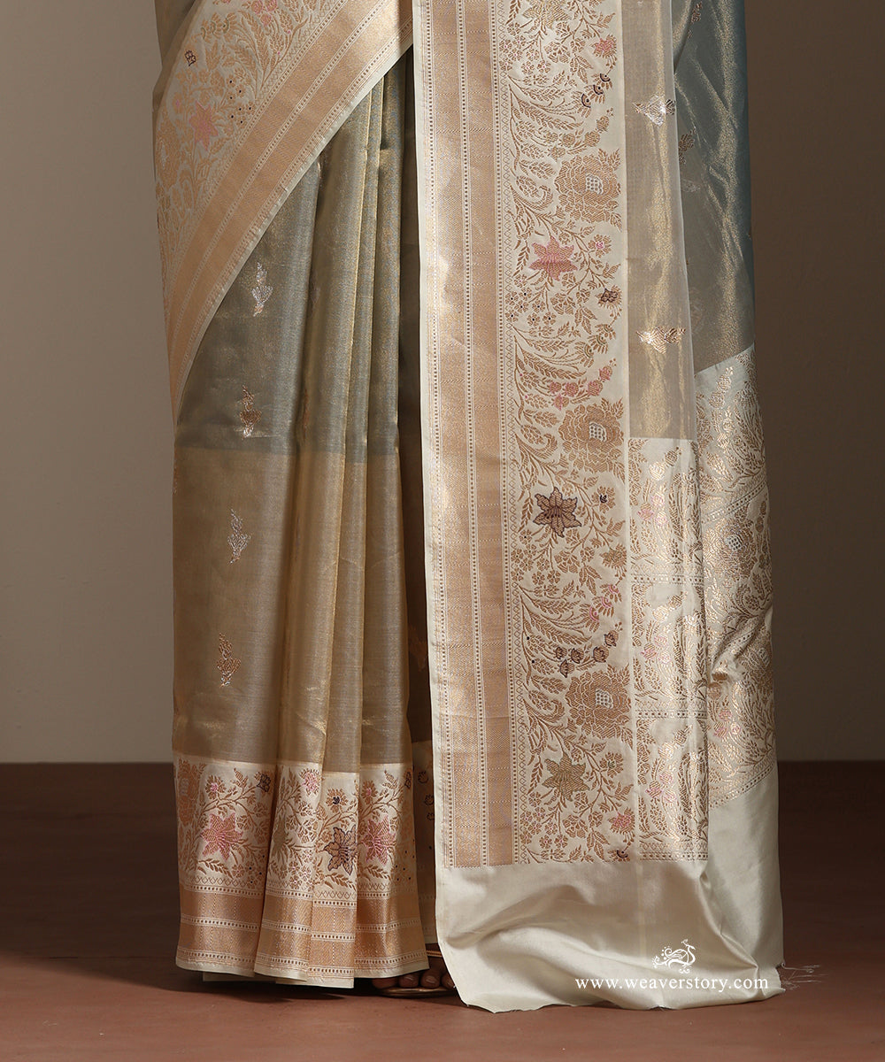 Pastel_Green_And_Baige_Handloom_Pure_Tissu_Silk_Banarasi_Saree_With_Katan_Silk_Kadiyal_Meenakari_Border_And_Gold_Silver_Motifs_WeaverStory_04