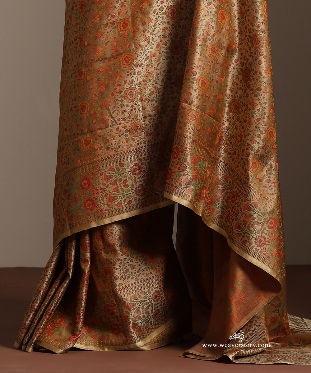 Baige_Handloom_Pure_Katan_Silk_Tanchoi_Banarasi_Saree_With_Rose_Flower_Jall_WeaverStory_05