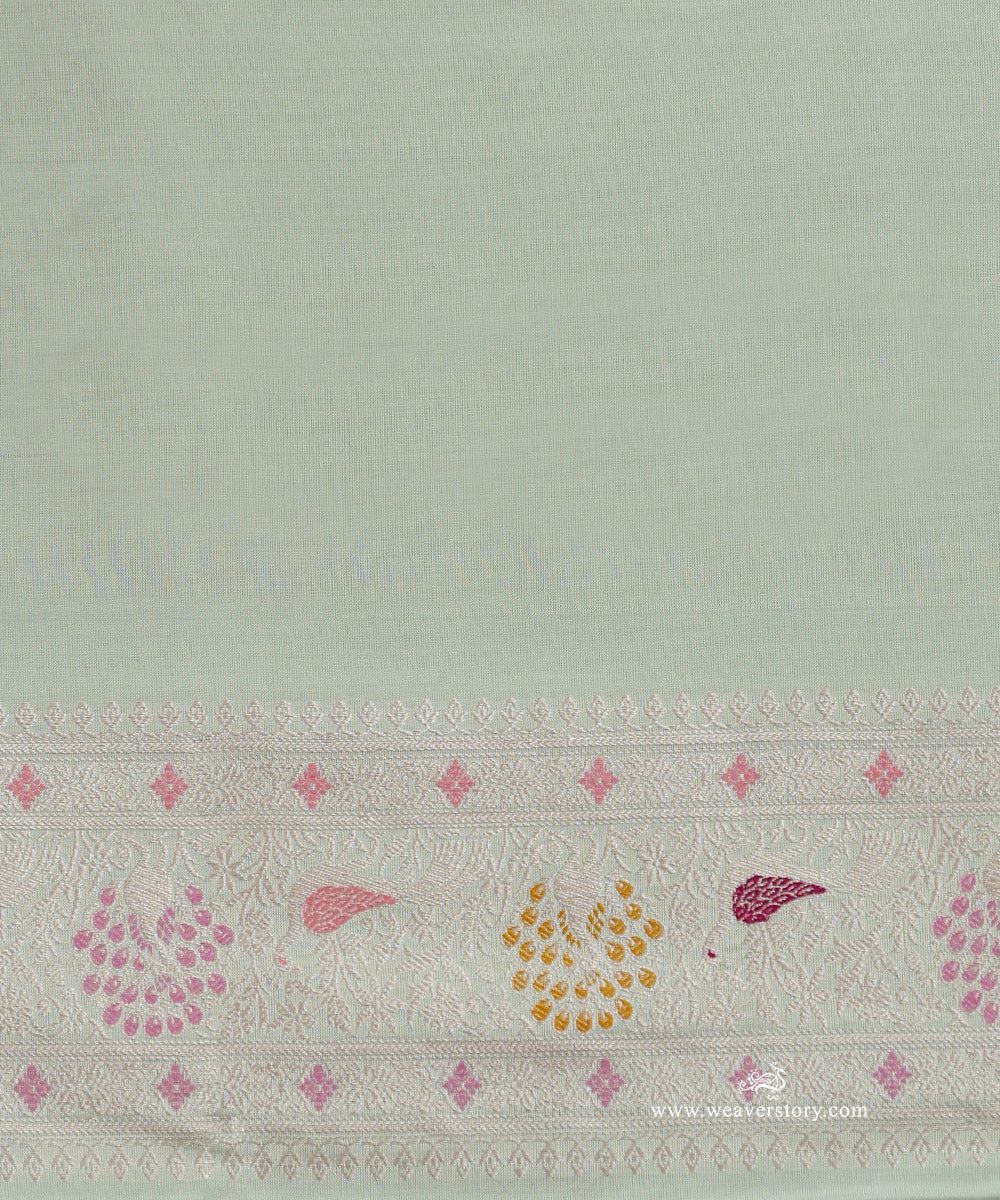 Ice_Blue_Handloom_Pure_Katan_Silk_Banarasi_Kadhwa_Saree_With_Meenakri_Nandi_Motifs_And_Peacock_Motif_Boder_WeaverStory_05