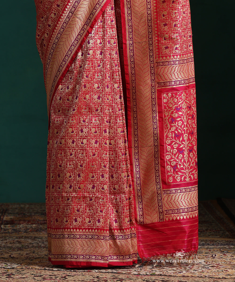 Pink_Handloom_Real_Zari_Pure_Katan_Silk_Banarasi_Saree_With_Small_Elephant_And_Peacock_Motifs_With_Purple_Meena_WeaverStory_04