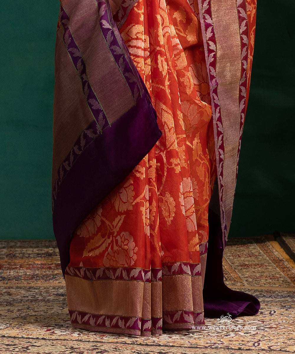 Red_Handloom_Pure_Cotton_Jamdami_Banarasi_Real_Zari_Saree_With_Purple_Border_WeaverStory_04