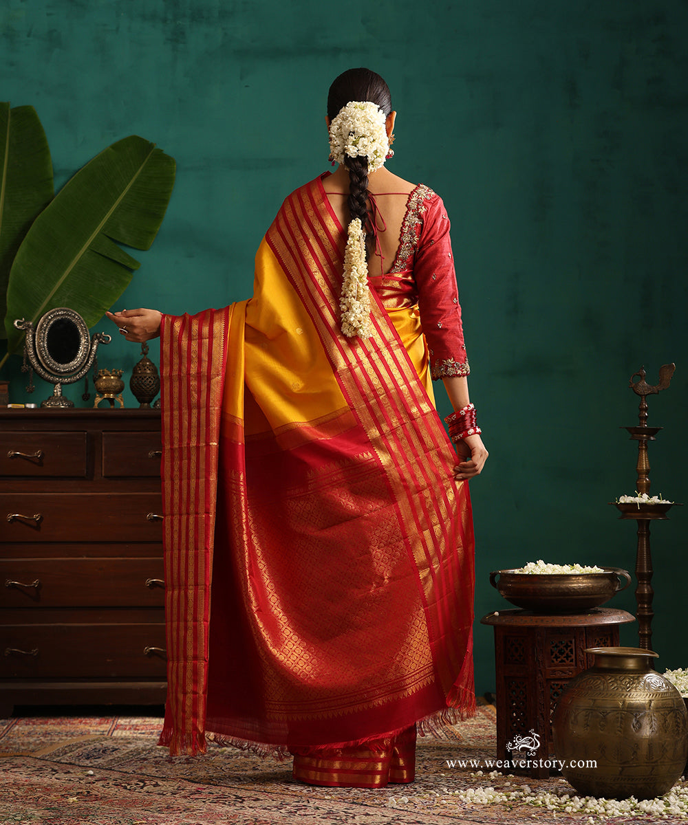 Mango_Yellow_Handloom_Pure_Kanjivaram_Saree_With_Paisleys_And_Mayura_Motif_And_Red_Korwai_Border_WeaverStory_03