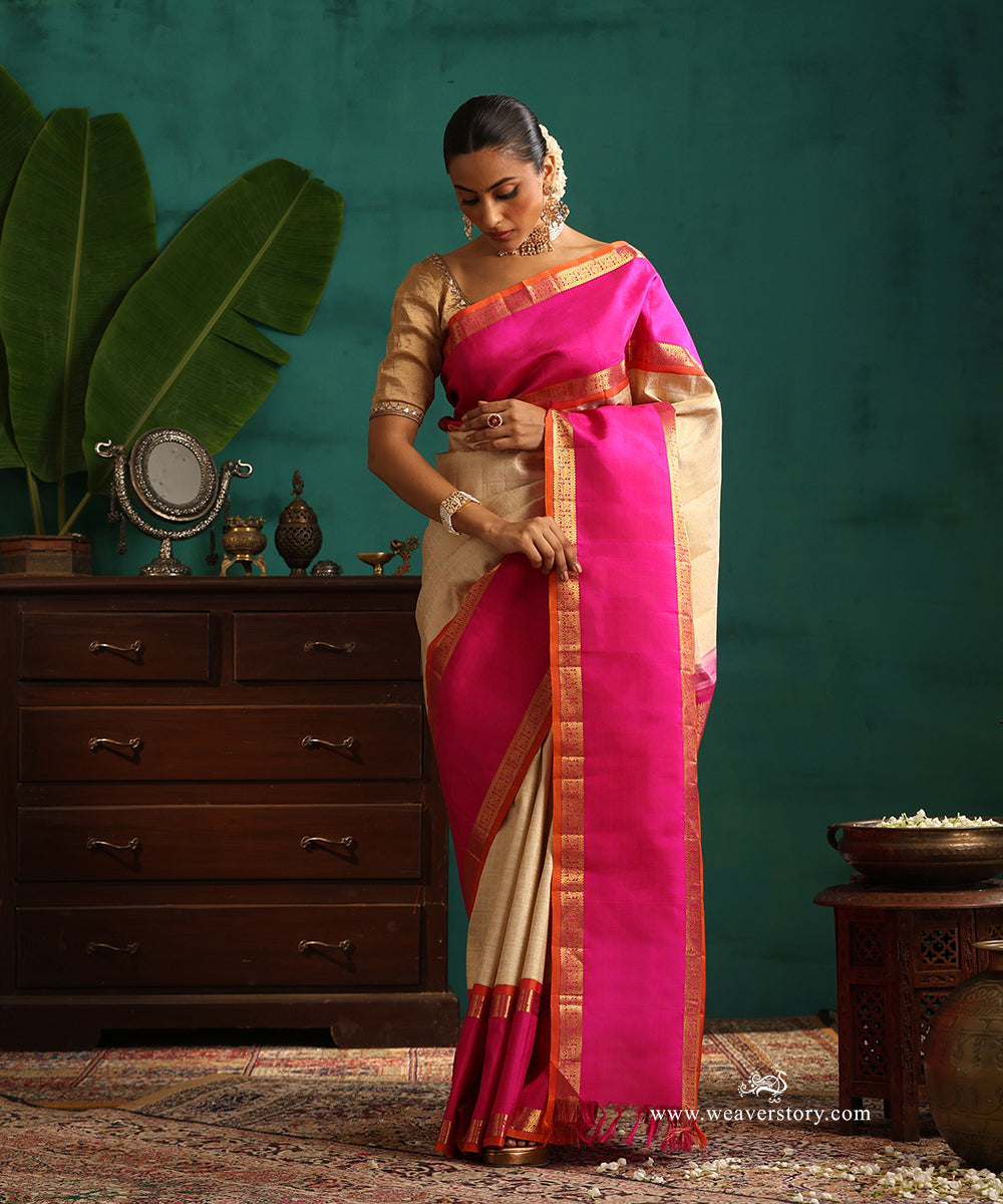 Cream_Pure_Silk_Pure_Zari_Kanjivaram_Saree_With_Blue_Korwai_Border_WeaverStory_01