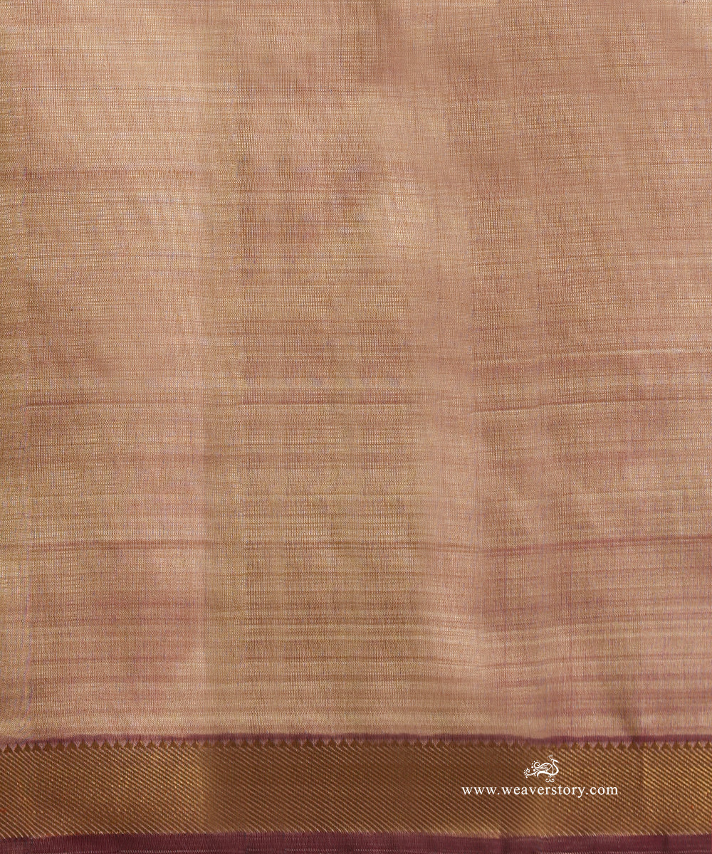 Pastel_Pink_Handloom_Pure_Silk_Pure_Zari_Kanjiwaram_Saree_With_Nandi_Motifs_And_Mauve_Selvedge_WeaverStory_05