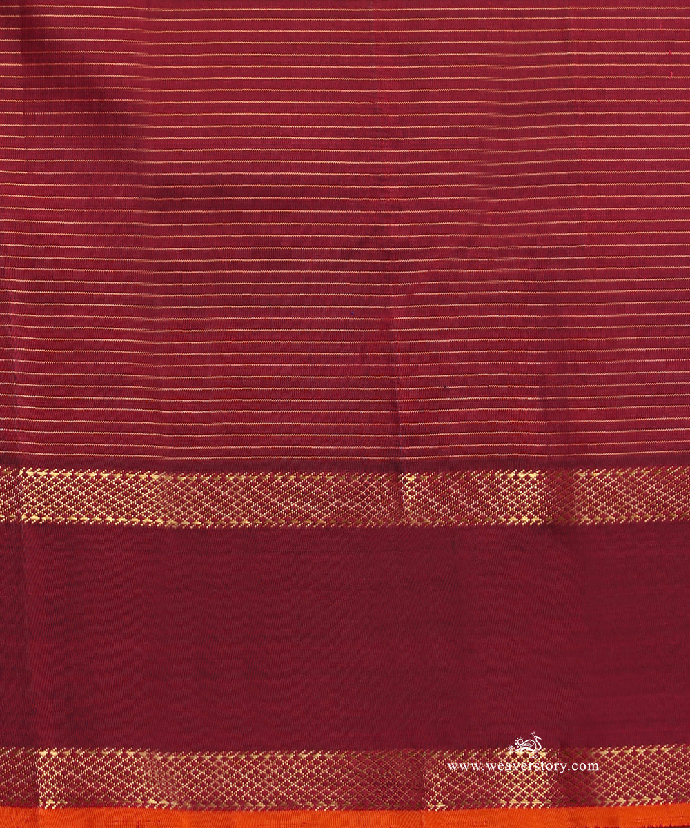Wine_Handloom_Pure_Silk_Pure_Zari_Checks_Kanjivaram_Saree_With_Nandi_Motif_On_Border_WeaverStory_06