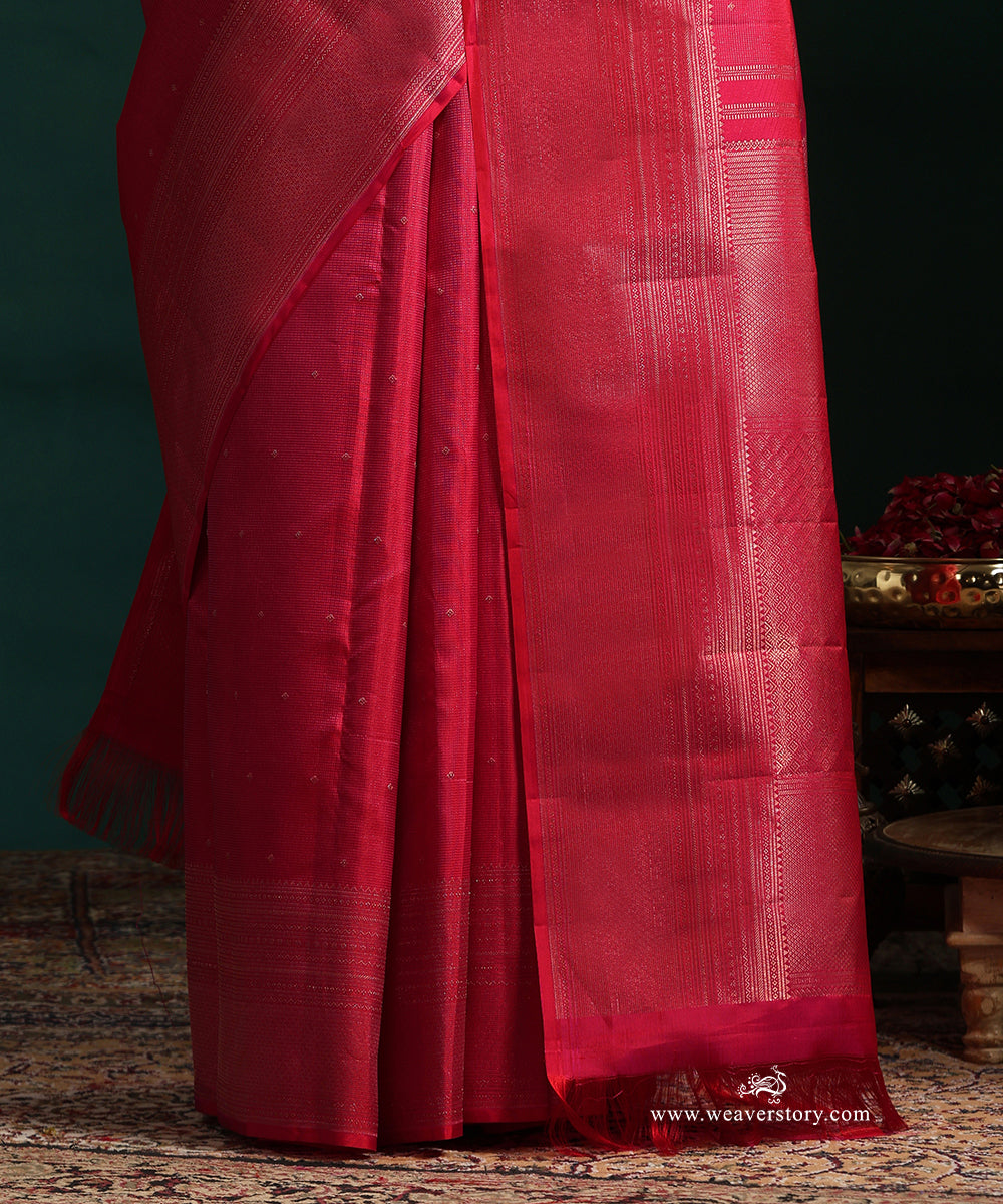 Majenta_Pink_Pure_Silk_Kanjivaram_Saree_With_Vertical_Zari_Stripes_WeaverStory_04