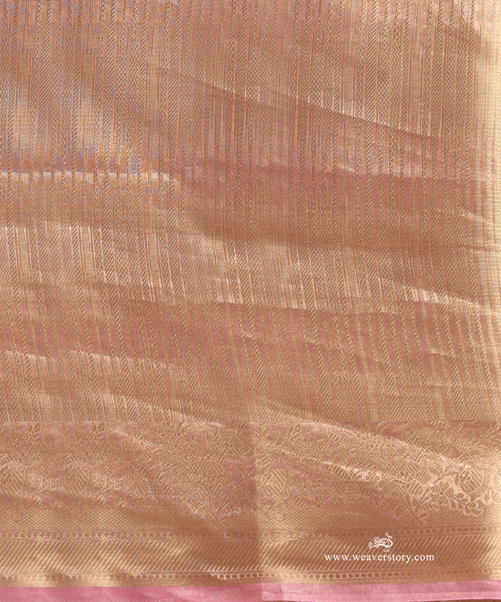 Pink_And_Gold_Handloom_Pure_Silk_Tissue_Tanchoi_Banarasi_Saree_WeaverStory_05