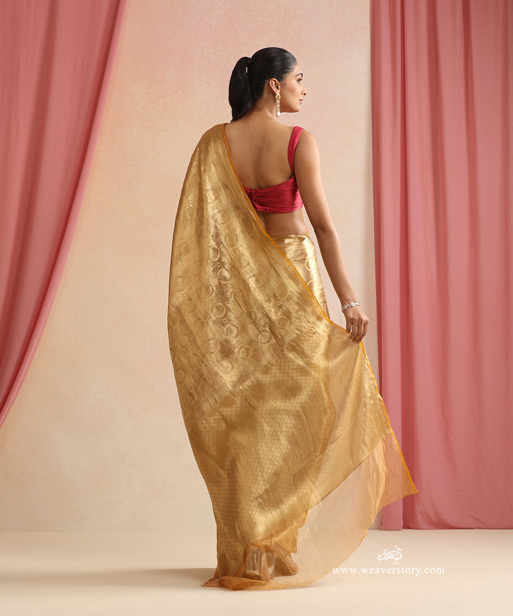 Mustard_And_Gold_Handloom_Pure_Silk_Tissue_Tanchoi_Banarasi_Saree_WeaverStory_03