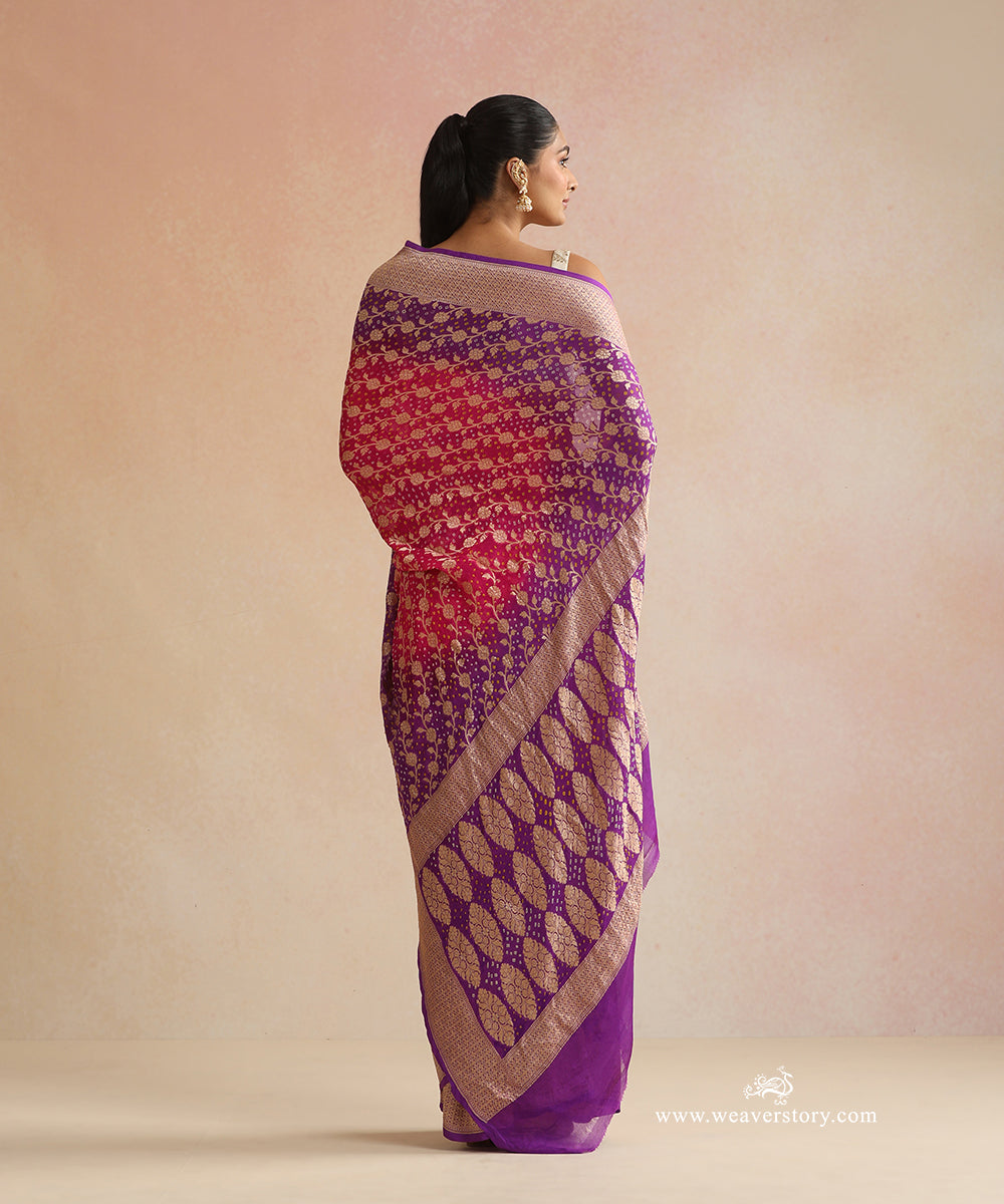 Pink_And_Purple_Shaded_Handloom_Pure_Georgette_Banarasi_Bandhej_Saree_With_Leaf_And_Floral_Jaal_WeaverStory_03