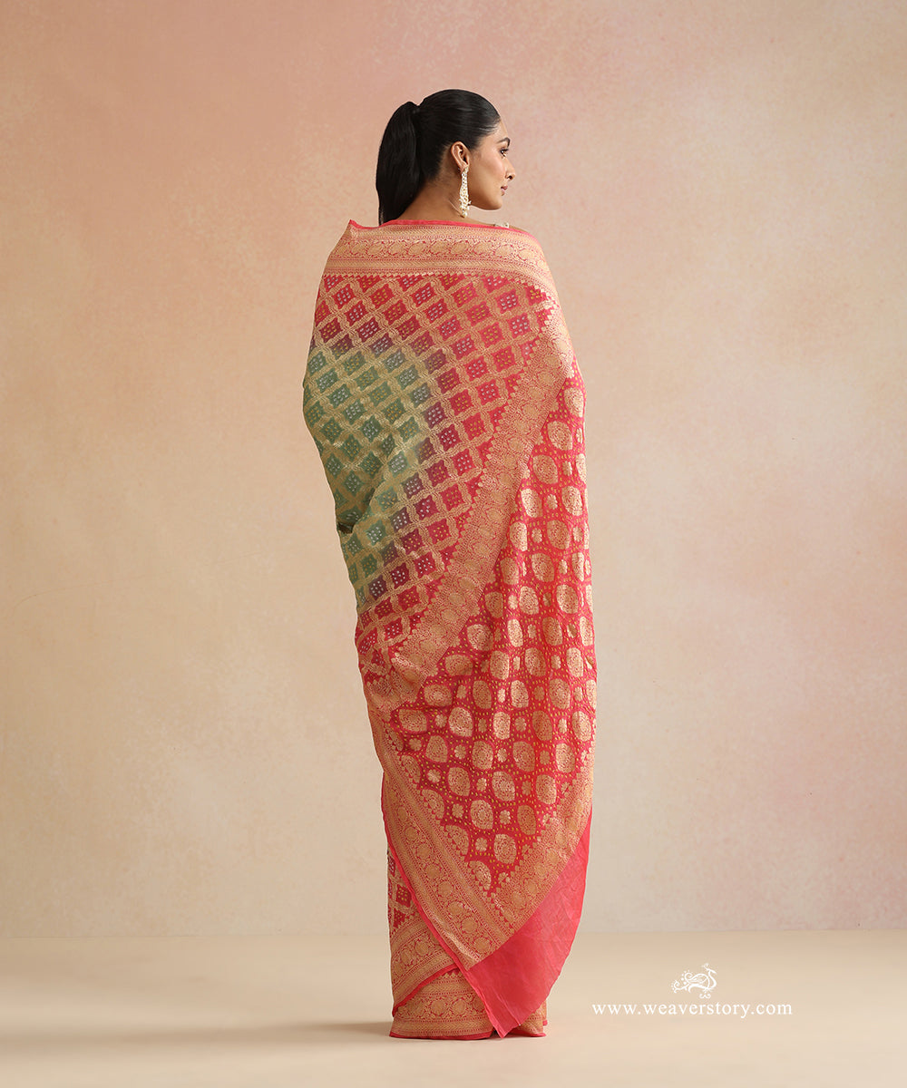 Hena_Green_And_Peach_Shaded_Handloom_Pure_Georgette_Banarasi_Bandhej_Saree_WeaverStory_03
