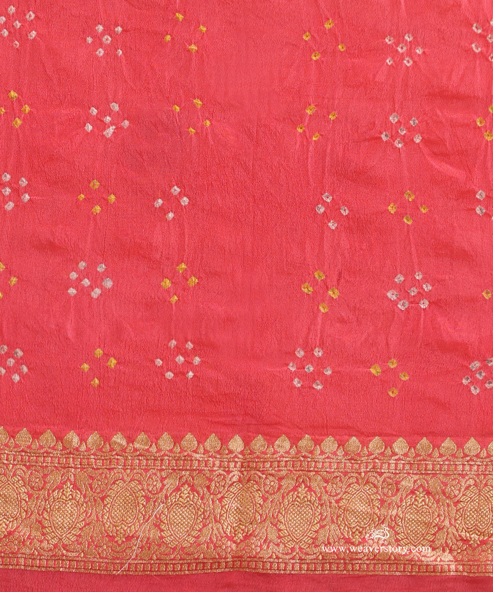 Hena_Green_And_Peach_Shaded_Handloom_Pure_Georgette_Banarasi_Bandhej_Saree_WeaverStory_05